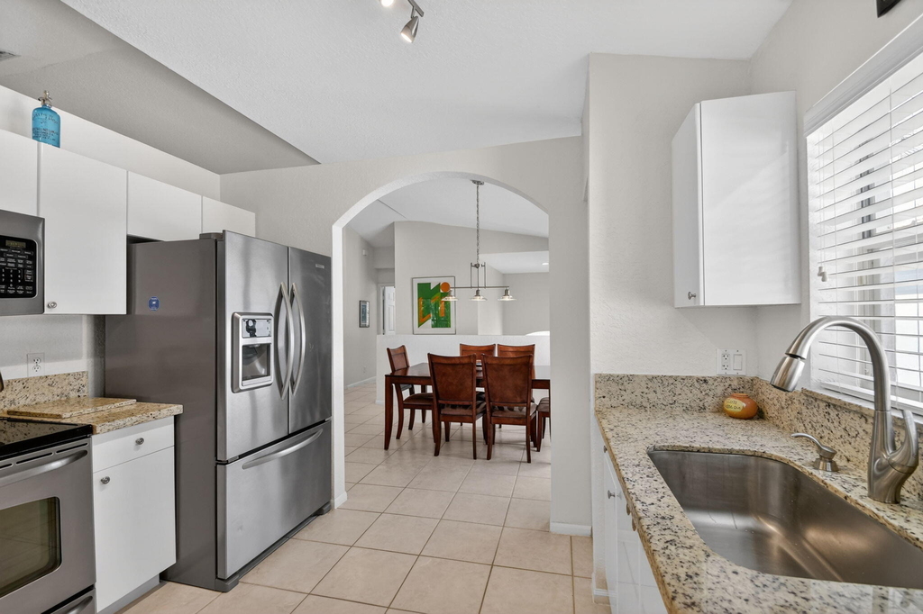 7910 Laina Lane - Photo 11