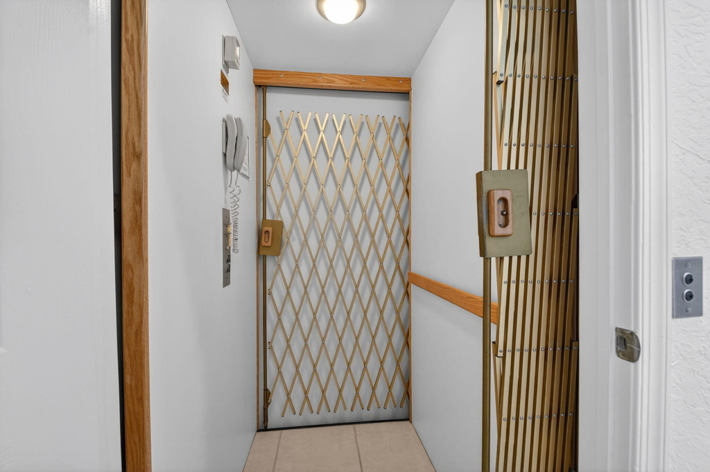 7910 Laina Lane - Photo 43