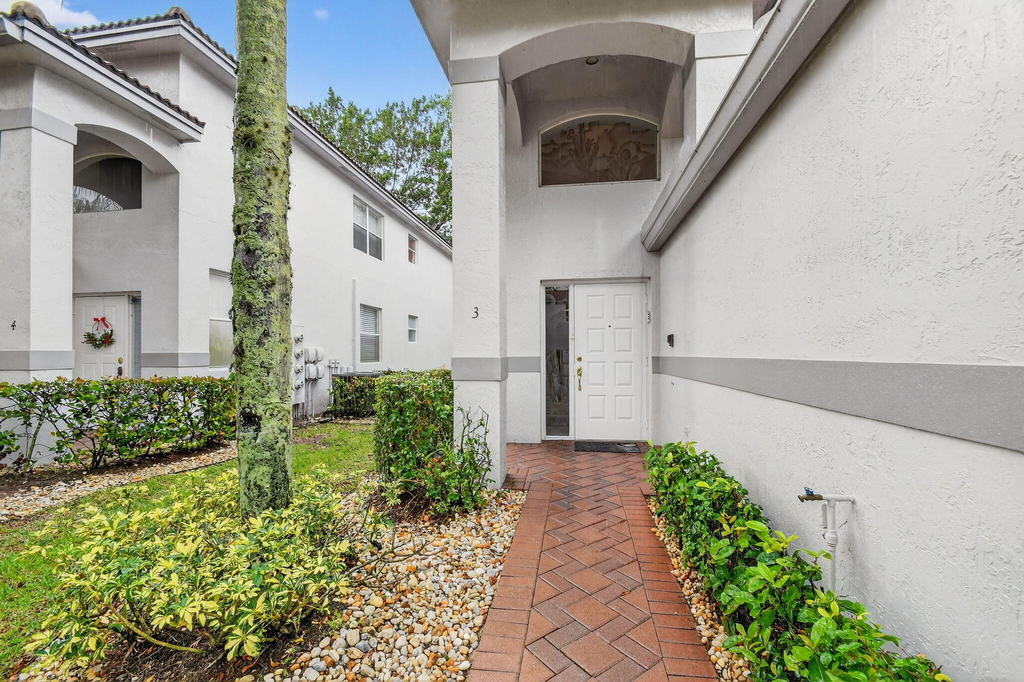 7910 Laina Lane - Photo 2