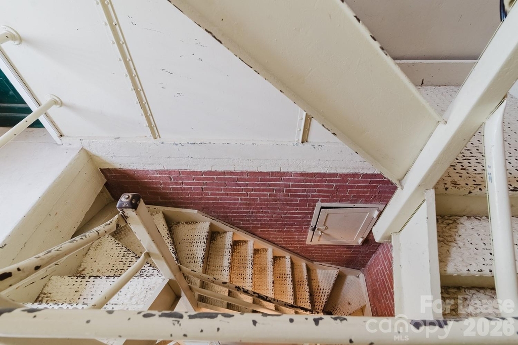 203 W Liberty Street - Photo 11