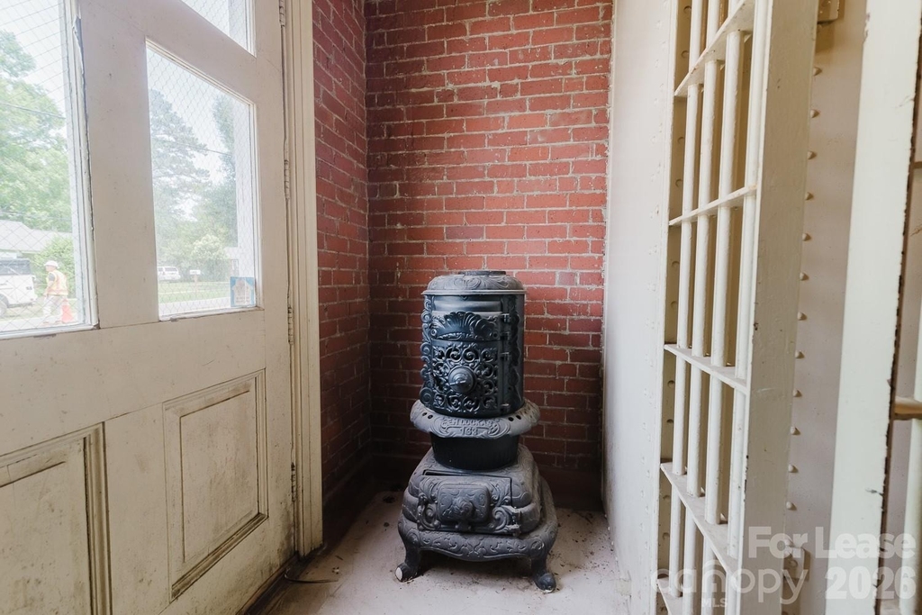 203 W Liberty Street - Photo 12
