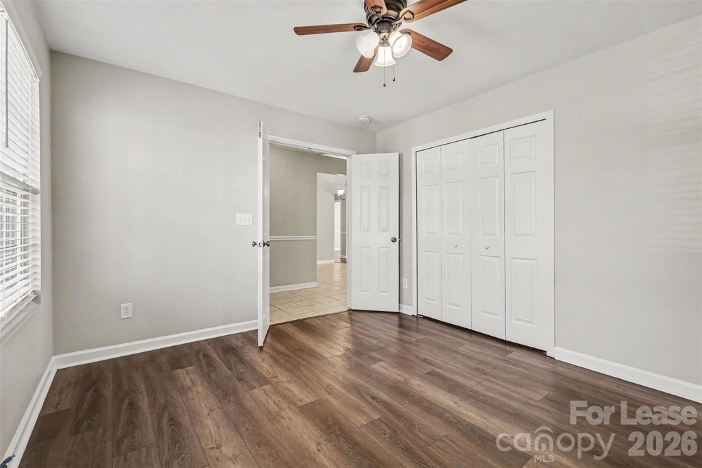 1820 Meadow Crossing Drive - Photo 14