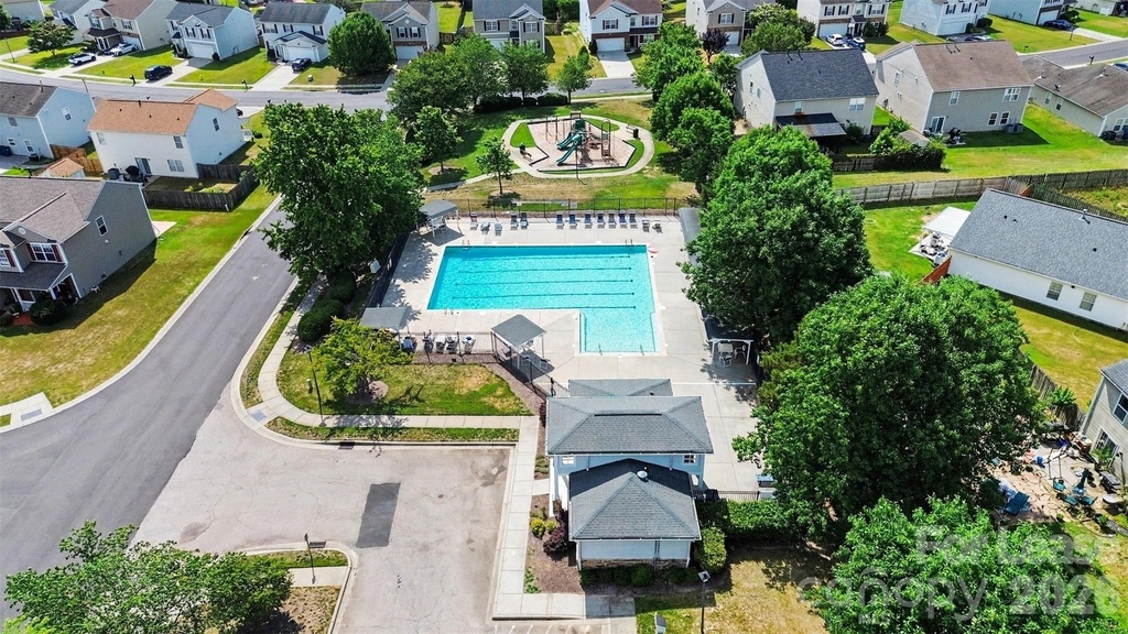 1820 Meadow Crossing Drive - Photo 27