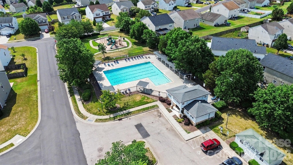 1820 Meadow Crossing Drive - Photo 28