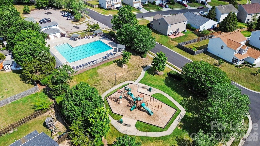 1820 Meadow Crossing Drive - Photo 31
