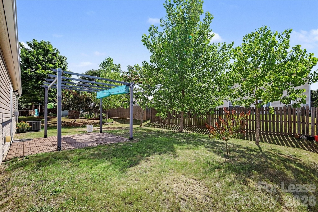 1820 Meadow Crossing Drive - Photo 24