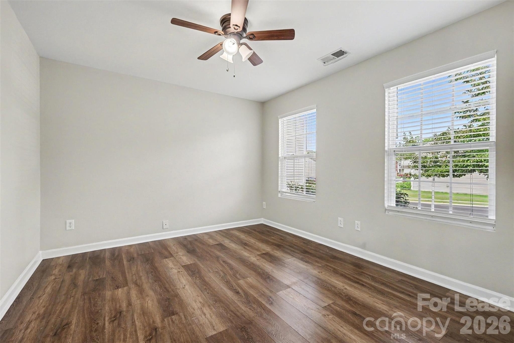 1820 Meadow Crossing Drive - Photo 13