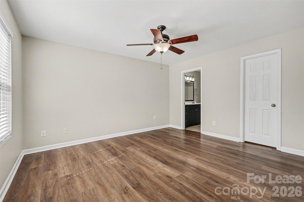 1820 Meadow Crossing Drive - Photo 6