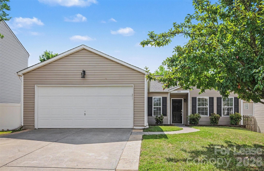 1820 Meadow Crossing Drive - Photo 0
