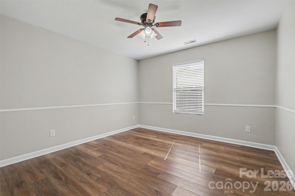 1820 Meadow Crossing Drive - Photo 15
