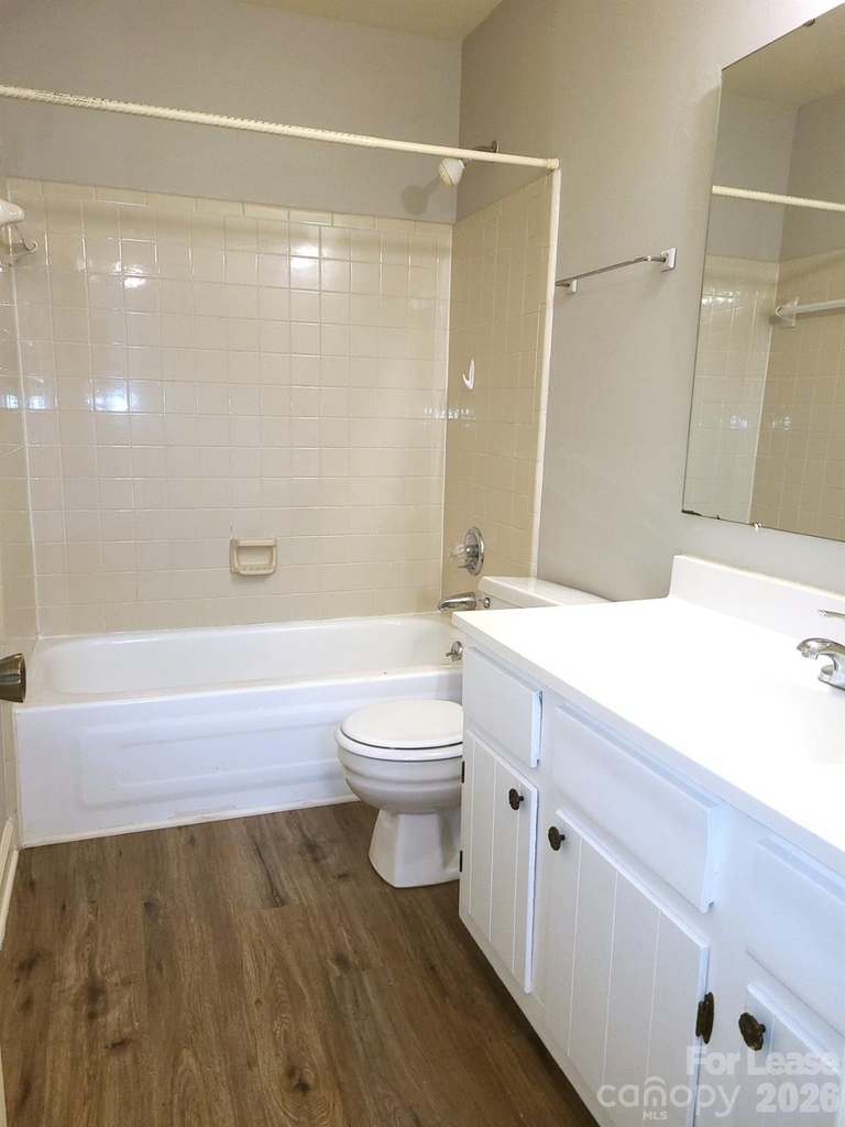2141 Selwyn Avenue - Photo 4