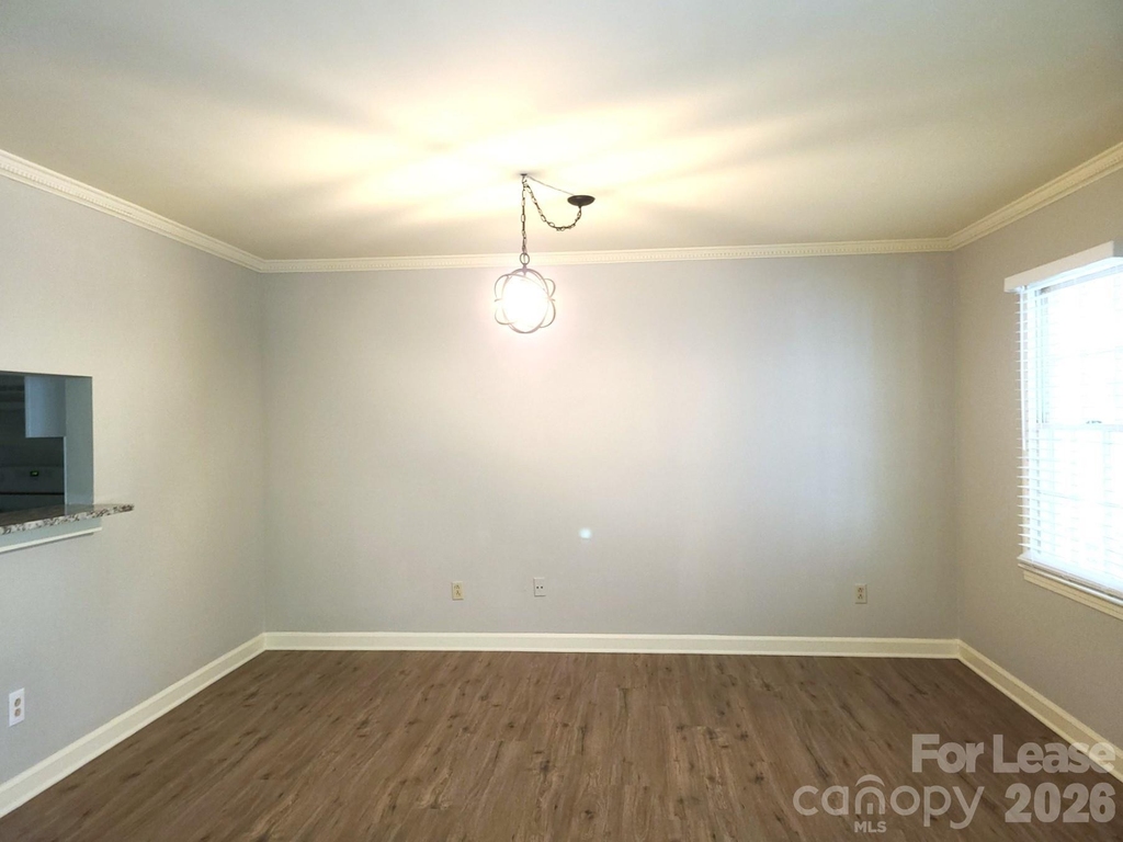 2141 Selwyn Avenue - Photo 7
