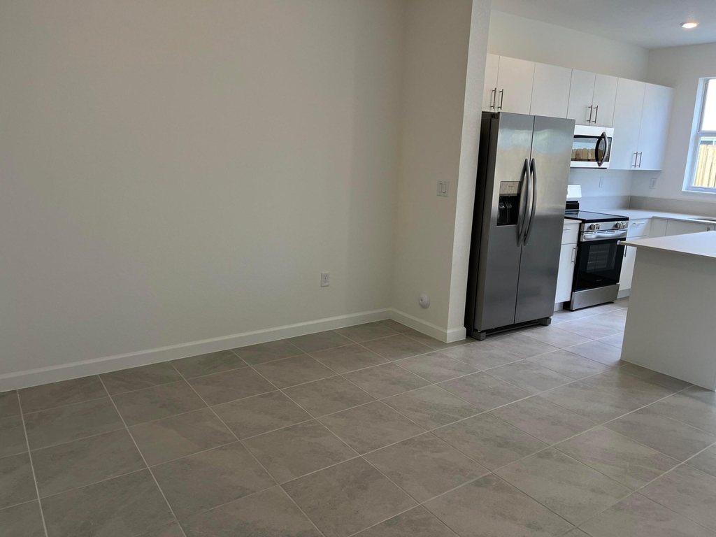 2624 Se 25th - Photo 6