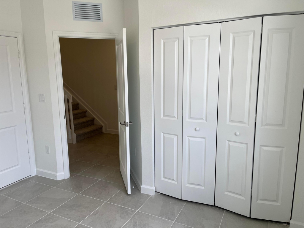 2624 Se 25th - Photo 2