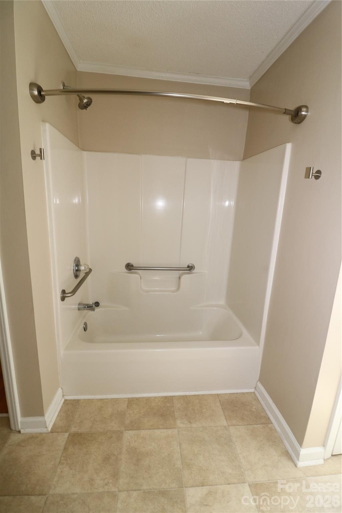 4589 Giles Avenue - Photo 31