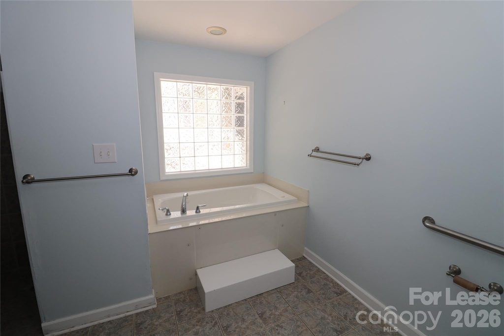 4589 Giles Avenue - Photo 25