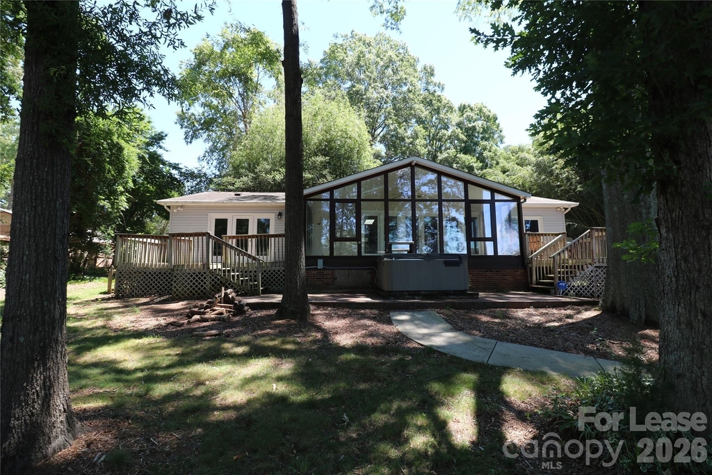4589 Giles Avenue - Photo 6
