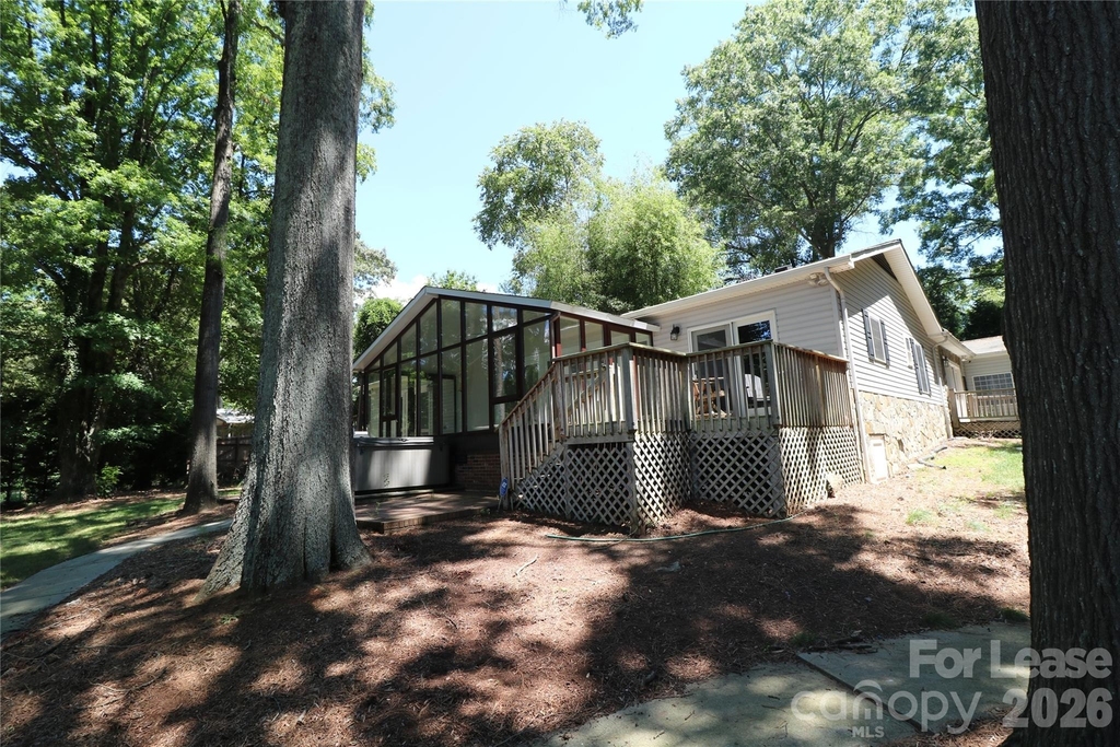 4589 Giles Avenue - Photo 5