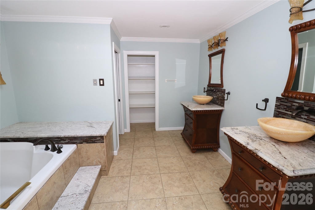 4589 Giles Avenue - Photo 21