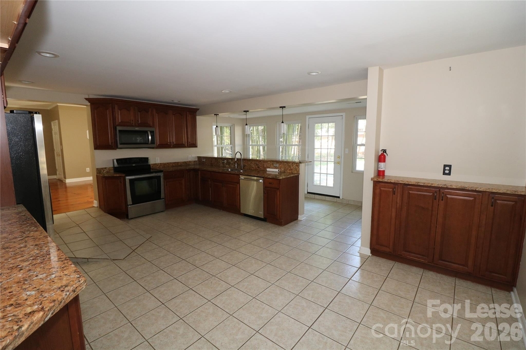 4589 Giles Avenue - Photo 14