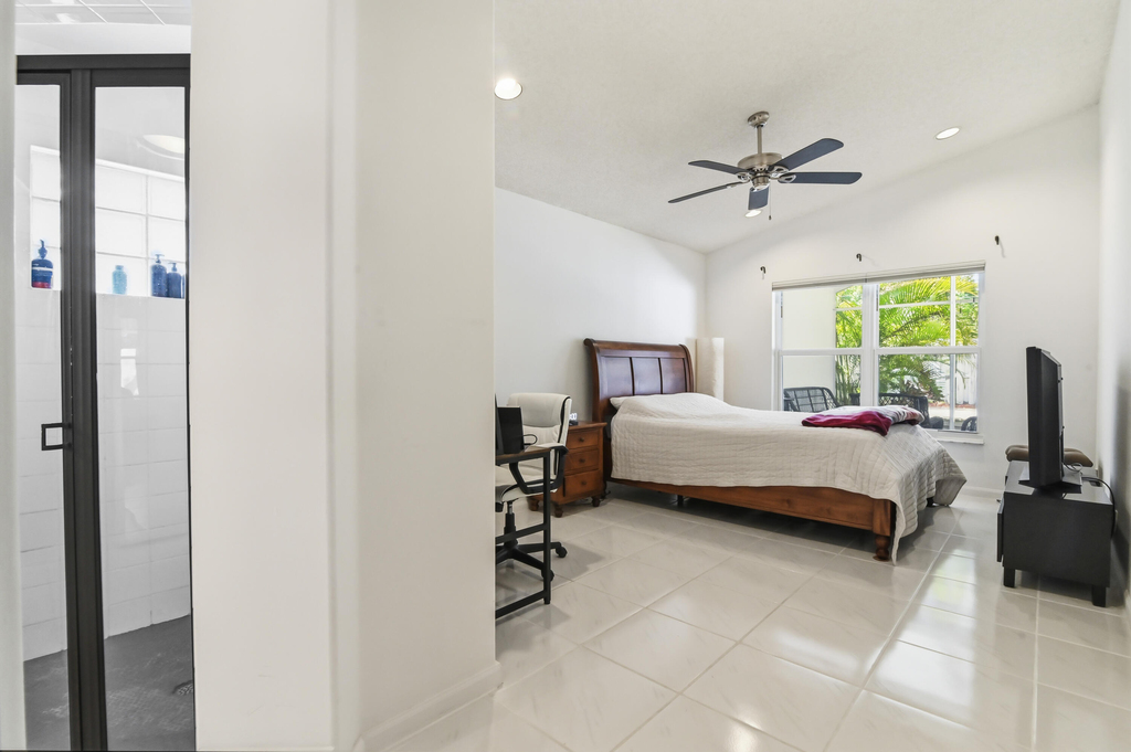 5690 Green Island Drive - Photo 13