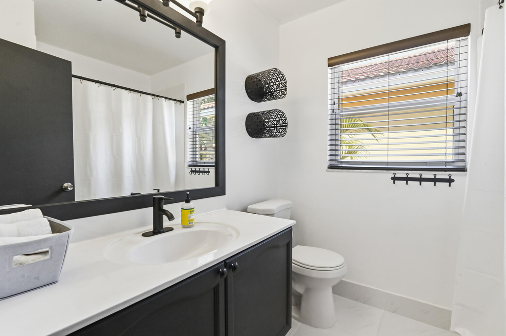 5690 Green Island Drive - Photo 12