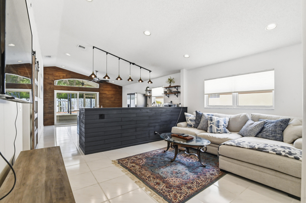 5690 Green Island Drive - Photo 1