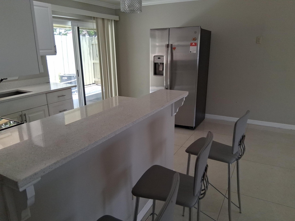 212 Palmetto Drive - Photo 2