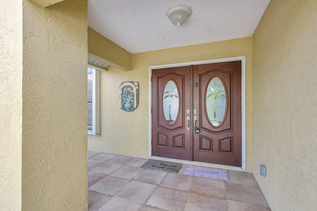 137 Queens Road - Photo 3
