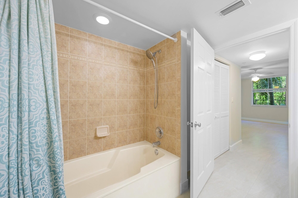 619 E Sheridan Street - Photo 17