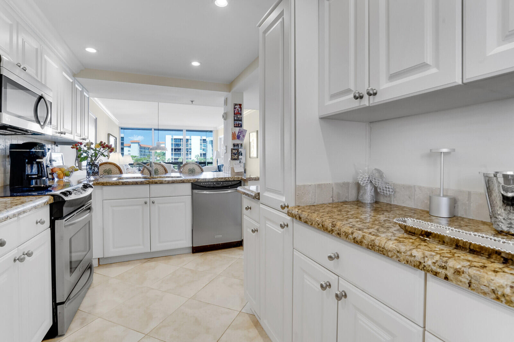 2687 N Ocean Boulevard - Photo 16