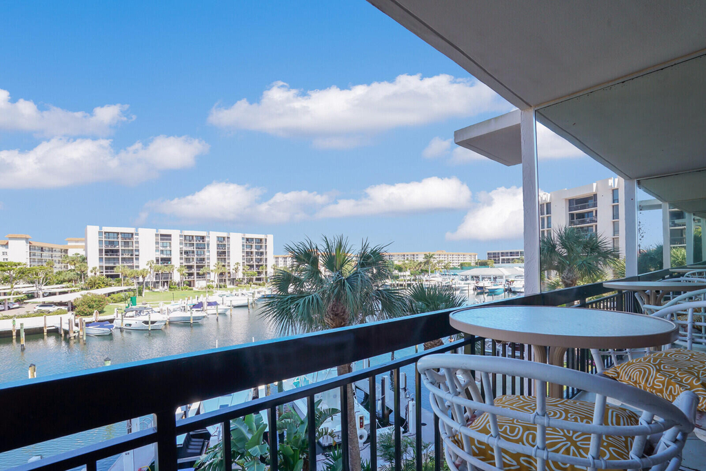 2687 N Ocean Boulevard - Photo 24