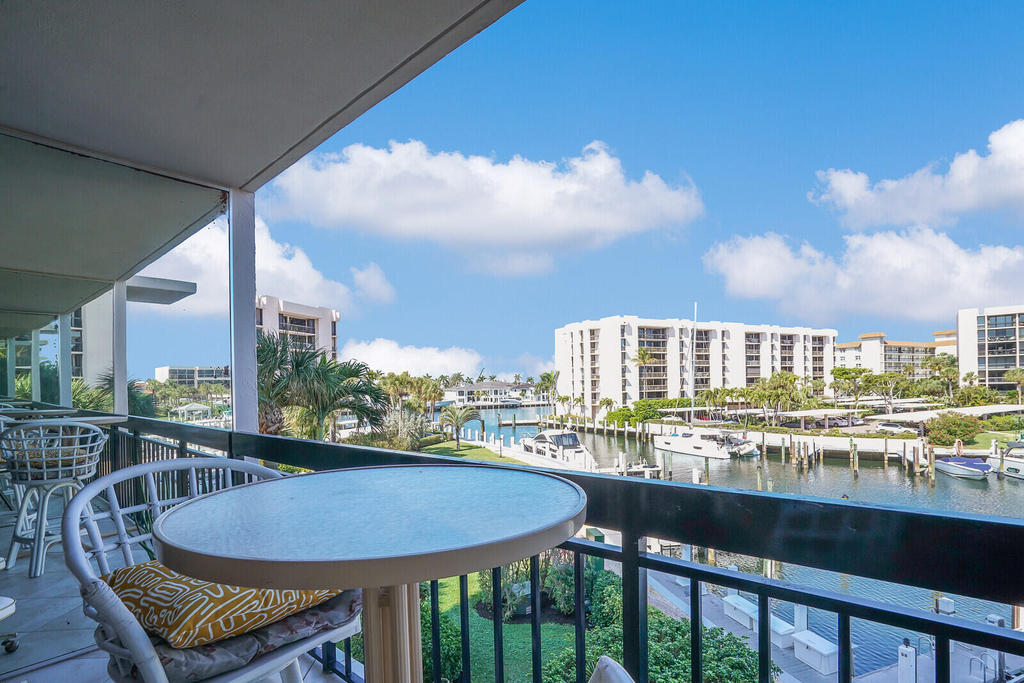 2687 N Ocean Boulevard - Photo 23