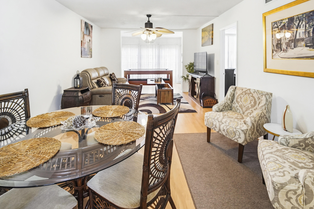 6650 Royal Palm Boulevard - Photo 2