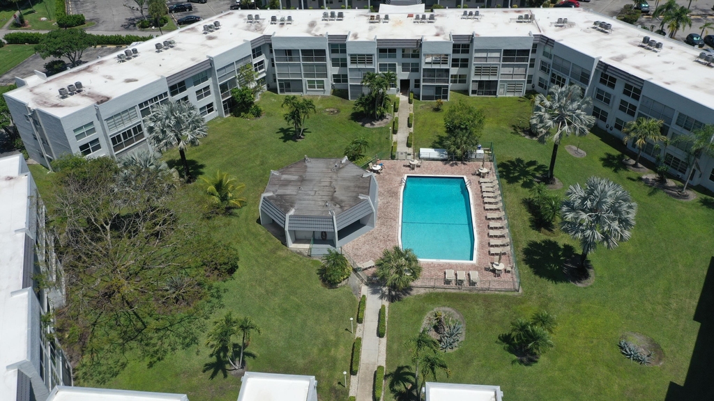 6650 Royal Palm Boulevard - Photo 31