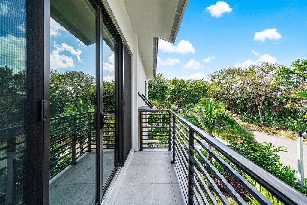 2211 Florida Boulevard - Photo 18