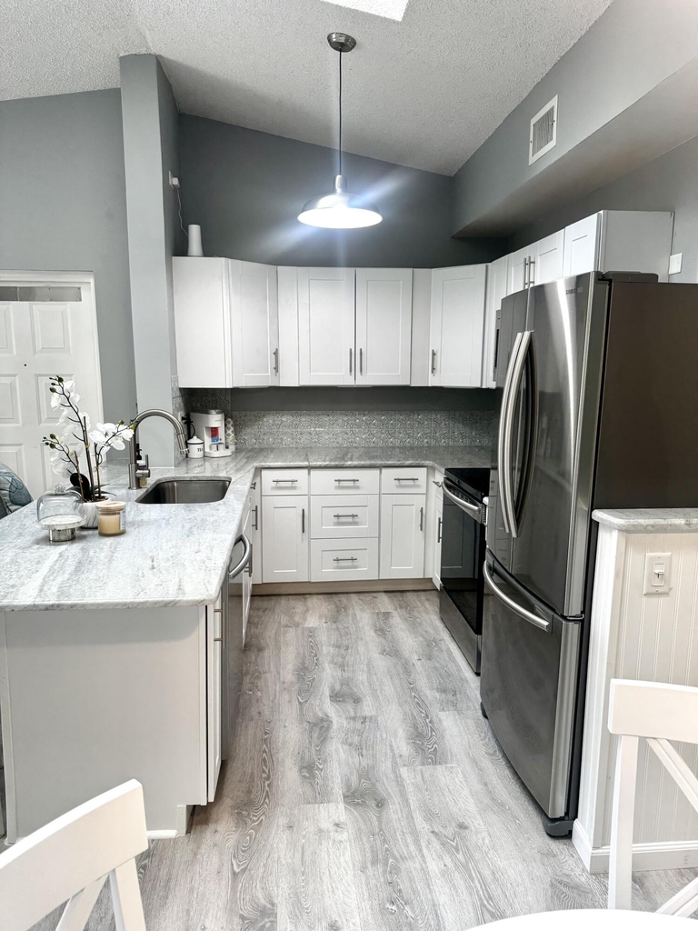 2502 Se Anchorage Cove - Photo 10