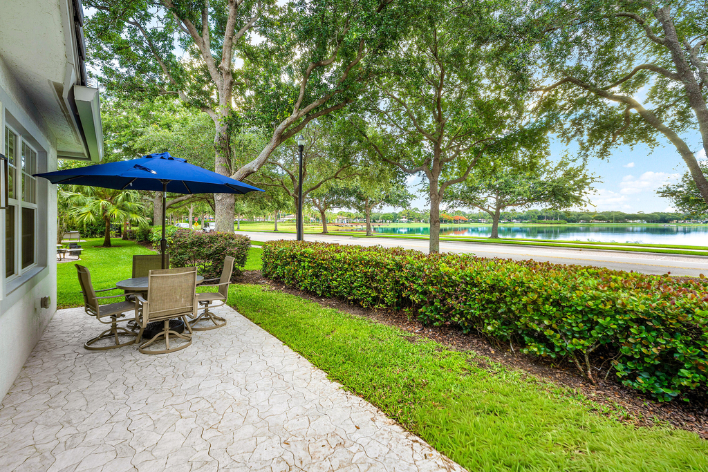 550 Tomahawk Court - Photo 32