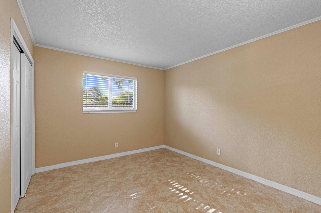 309 Ne 16th Street - Photo 10