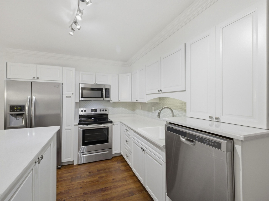 5120 Ne 22nd Avenue - Photo 10