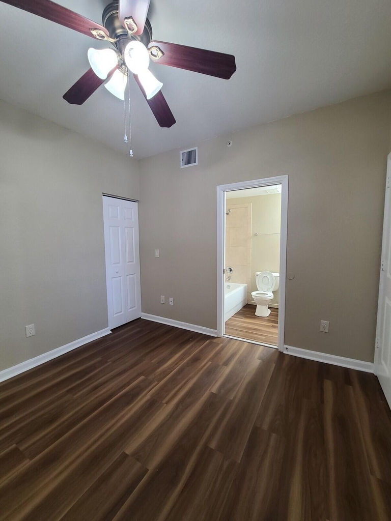 1955 Freeport Drive - Photo 8