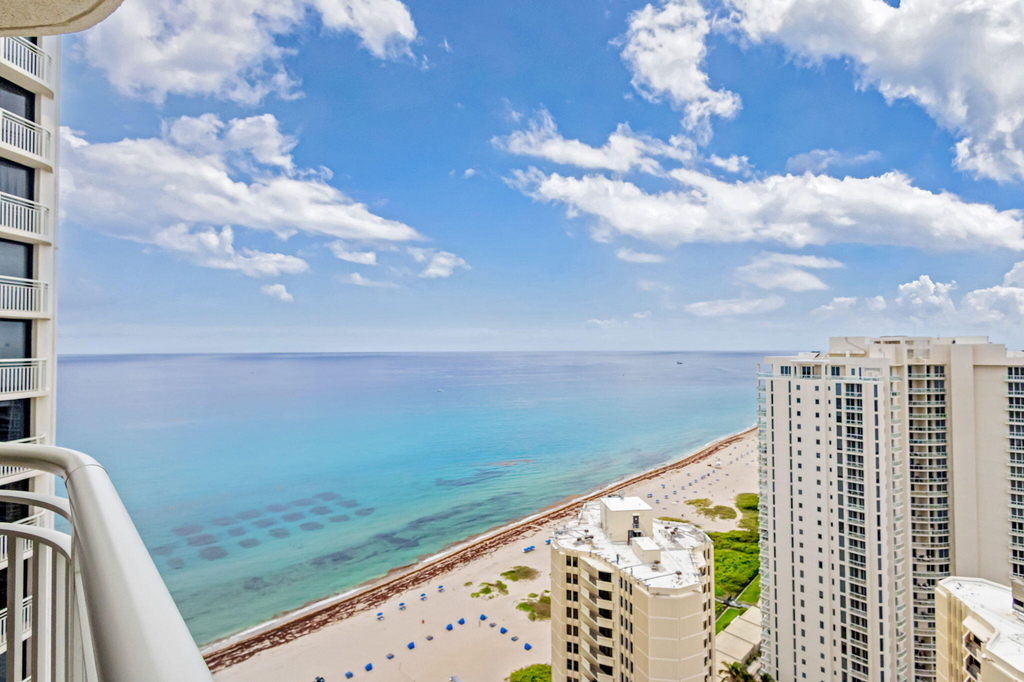 3000 N Ocean Avenue - Photo 2