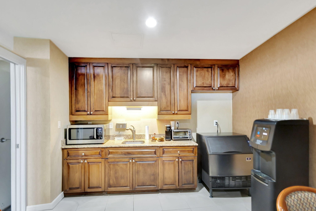 3000 N Ocean Avenue - Photo 53