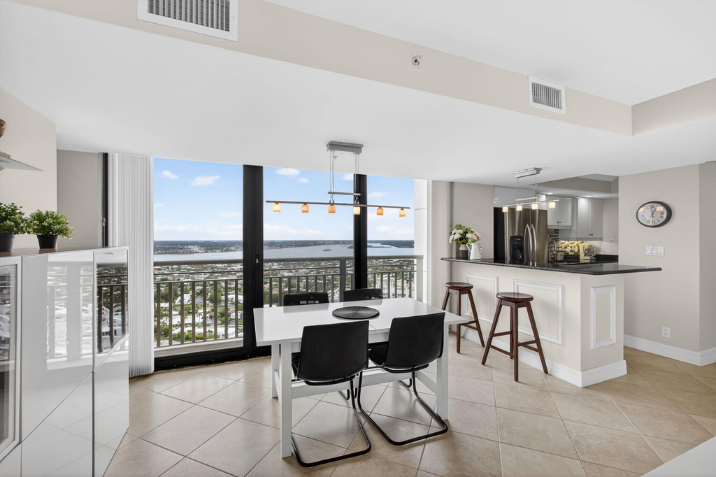 3000 N Ocean Avenue - Photo 15