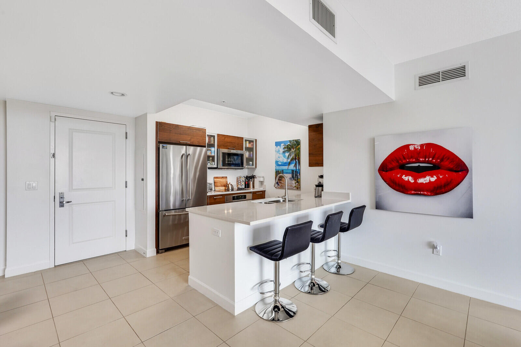 480 Hibiscus Street - Photo 12