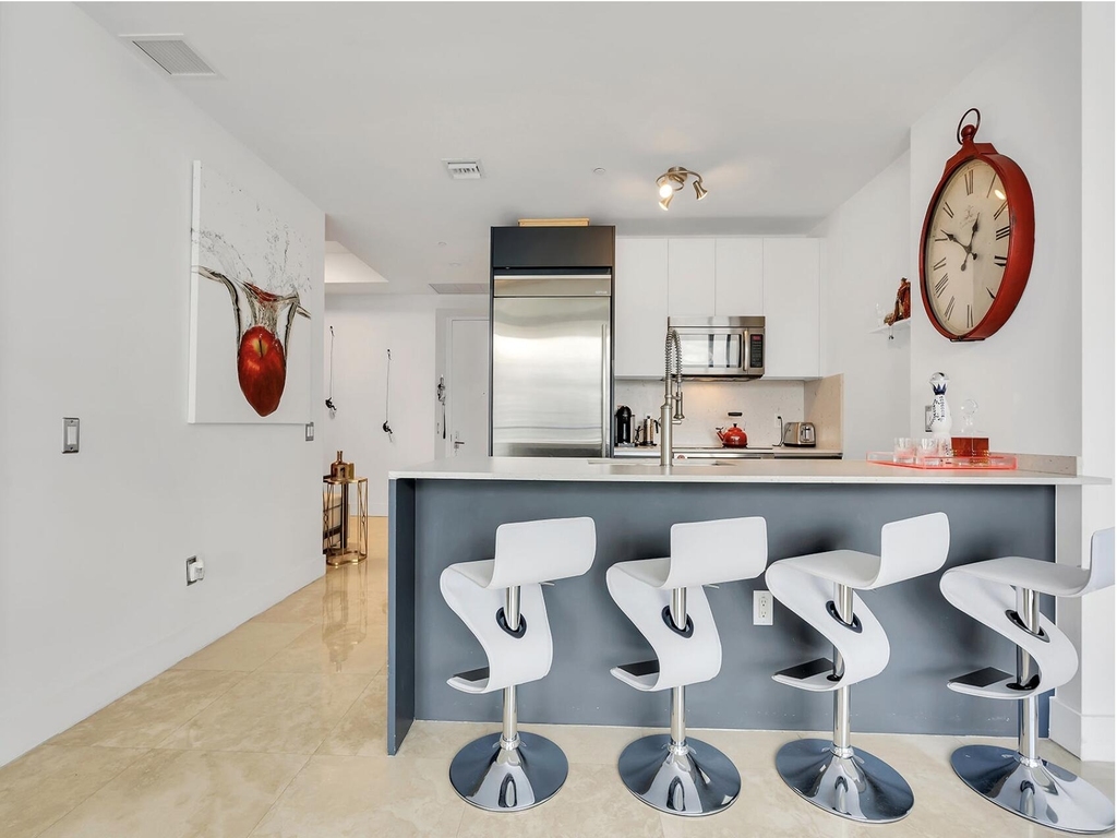 1300 Brickell Bay Drive - Photo 4