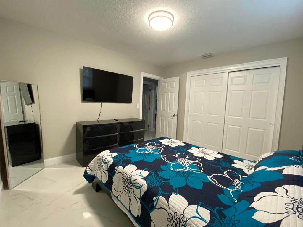 6220 Sw 14th Street - Photo 17
