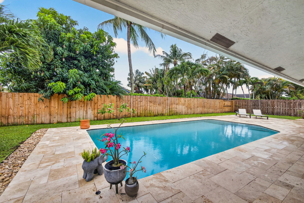 12897 La Rochelle Circle - Photo 76