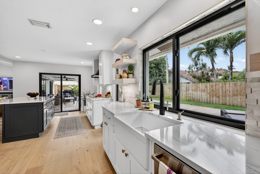 12897 La Rochelle Circle - Photo 21