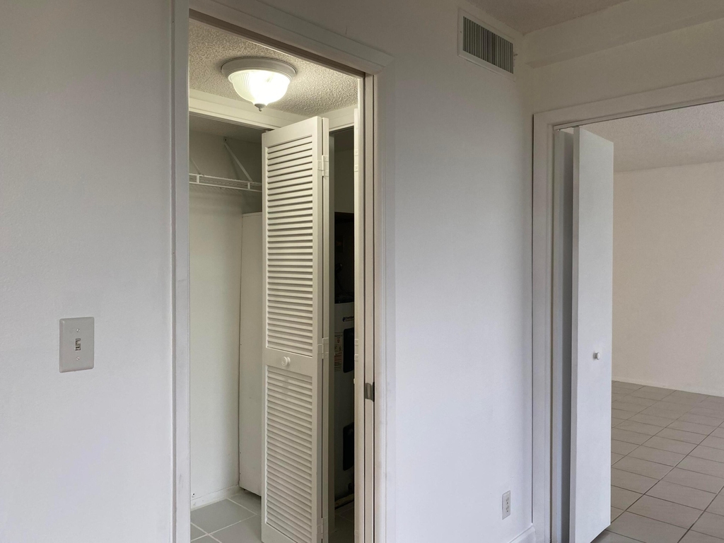2751 S Palm Aire Drive - Photo 8